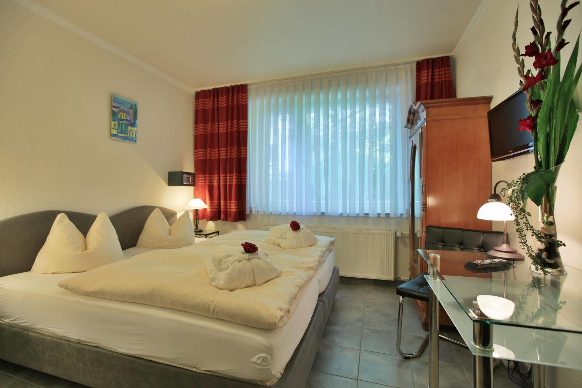 Hotel Mueller Koeln Zewnętrze zdjęcie
