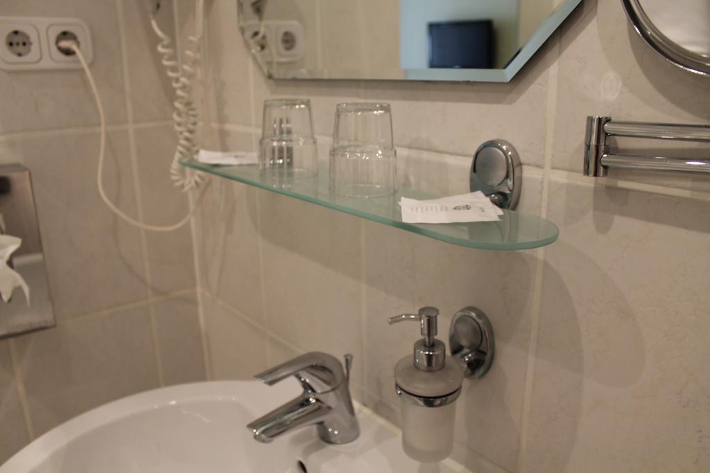 Hotel Mueller Koeln Zewnętrze zdjęcie